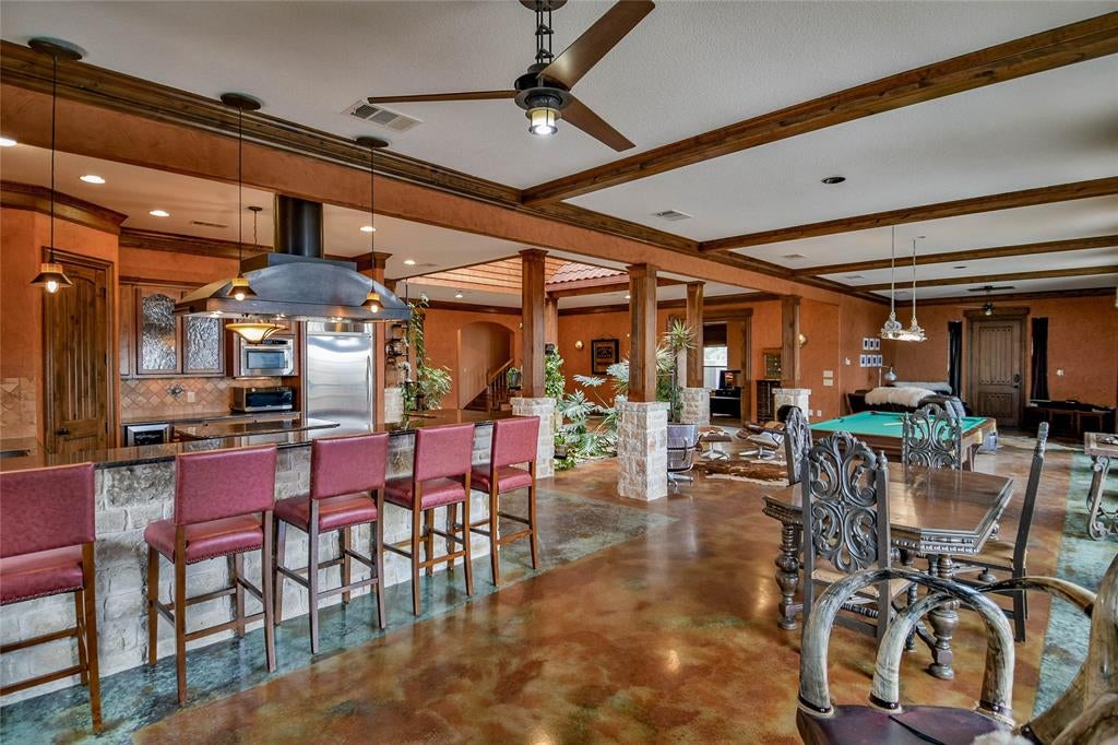 1501 S Chisholm Trl, Granbury, TX 76048 photo