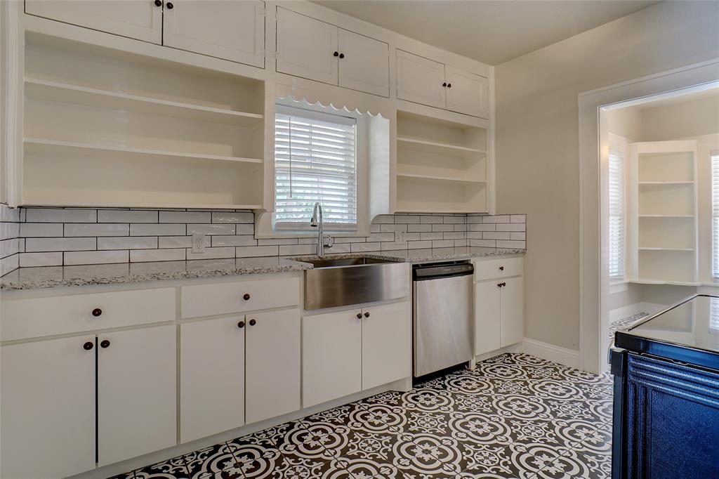 1511 Clover Ln, Fort Worth, TX 76107 photo