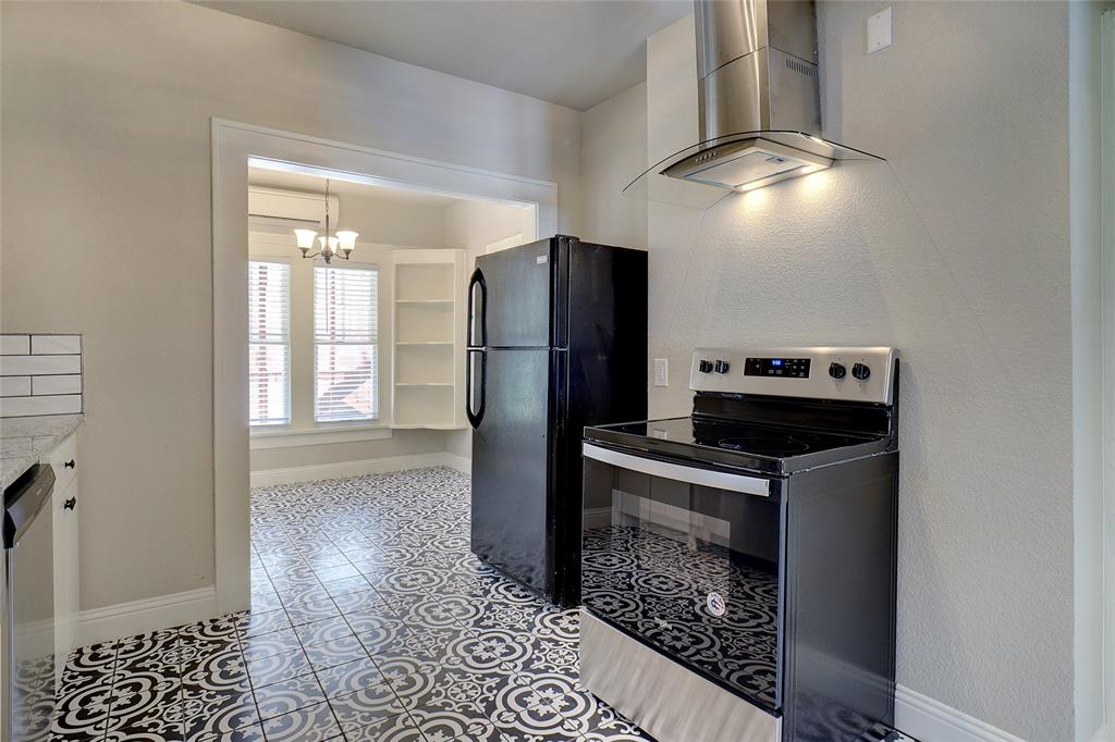1511 Clover Ln, Fort Worth, TX 76107 photo