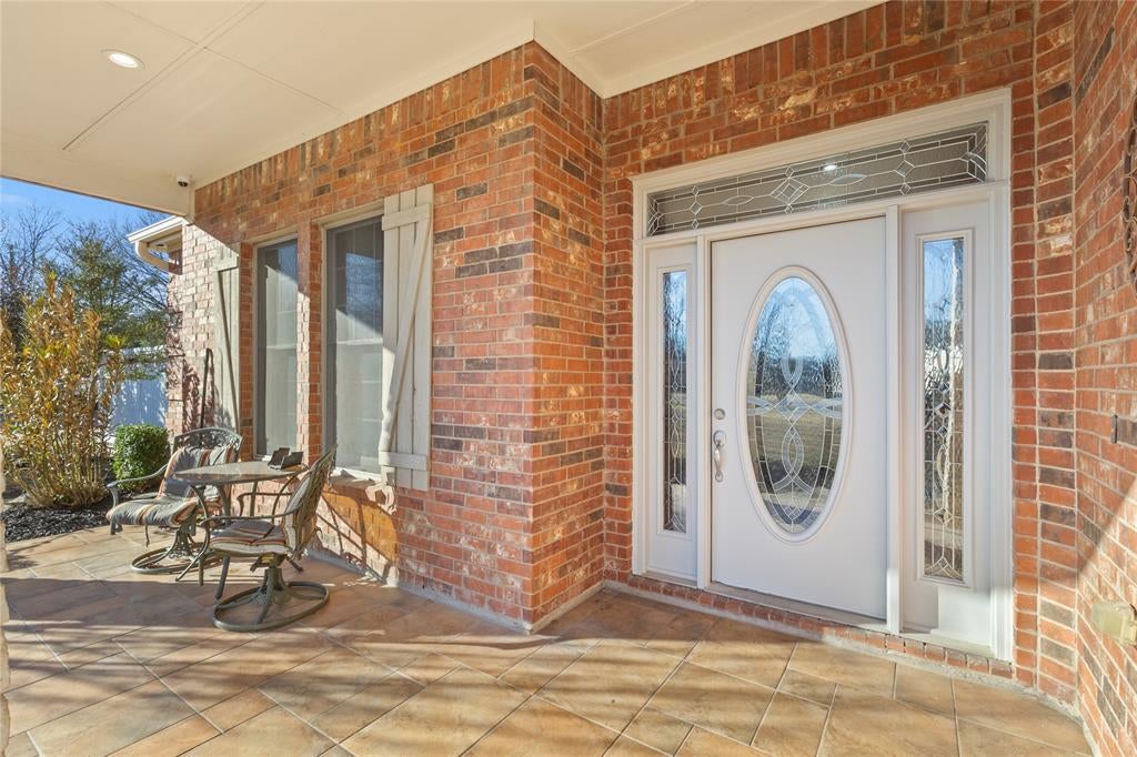143 Southwood Dr, Burleson, TX 76028 photo