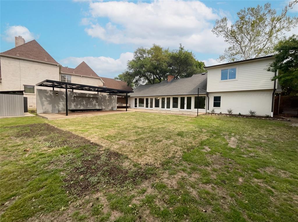 7121 Winding Creek Rd, Dallas, TX 75252 photo