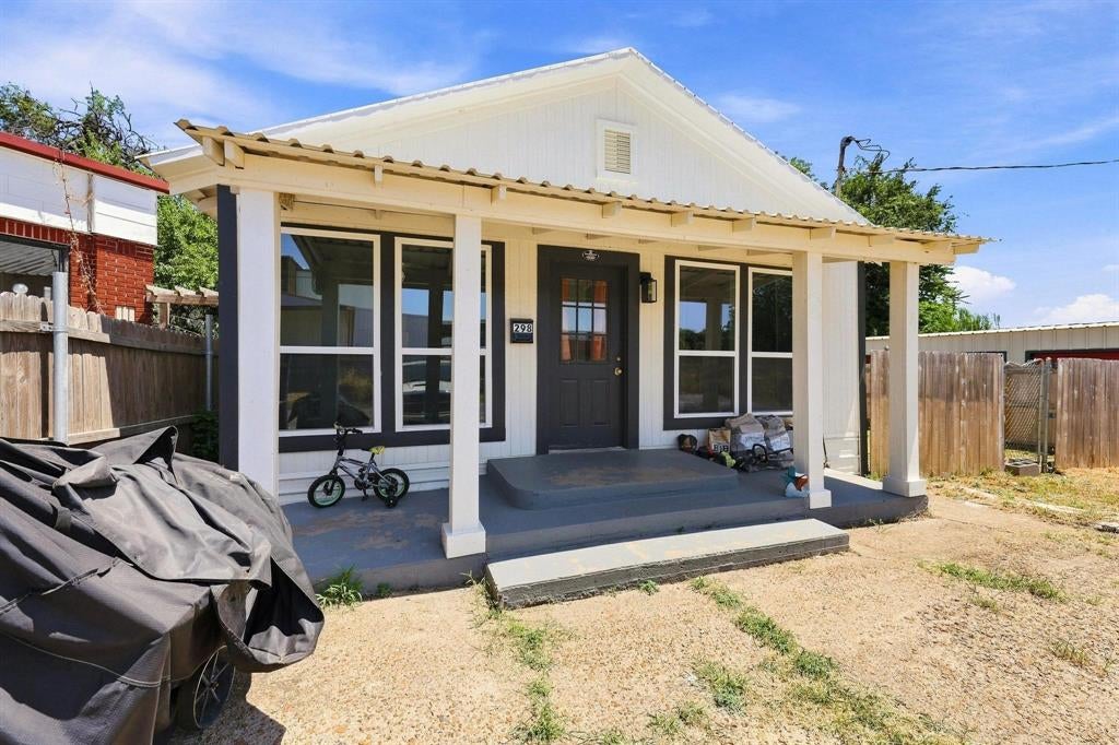298 7 St, Honey Grove, TX 75446 photo