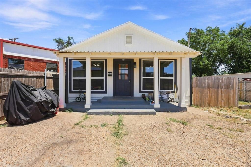 298 7 St, Honey Grove, TX 75446 photo