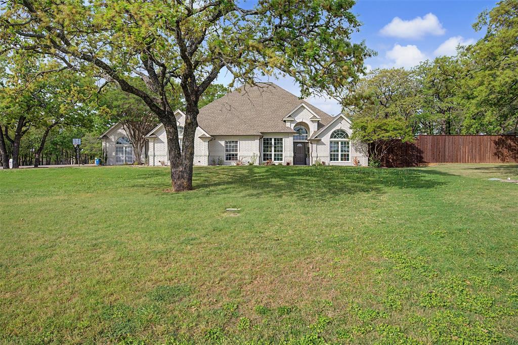 1029 Oakridge Ct, Burleson, TX 76028 photo