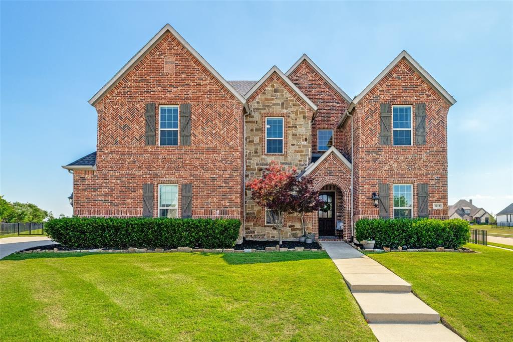 1212 Karsten Ridge Pass, Gunter, TX 75058