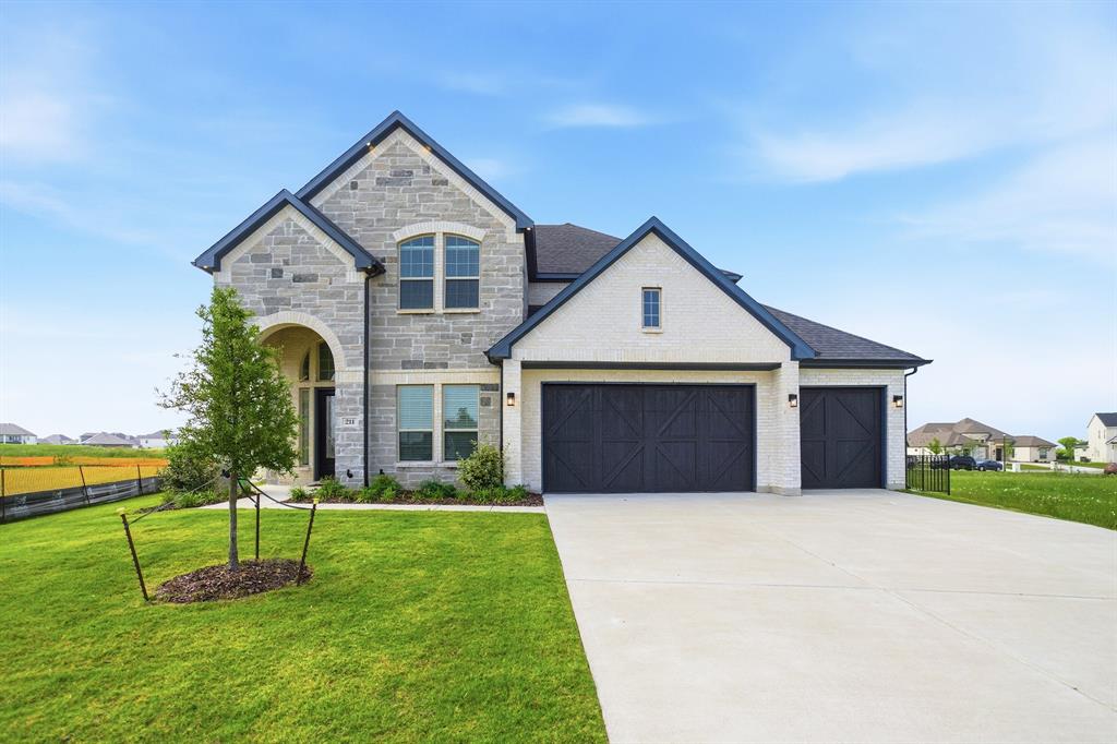 211 Condor Ct, Heath, TX 75126