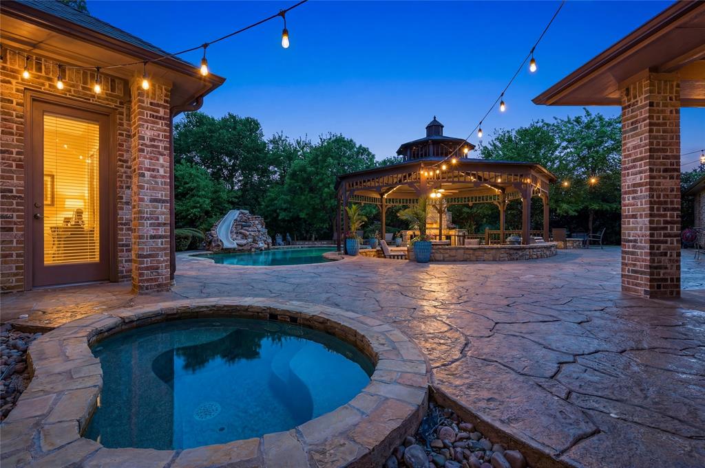 180 Horseshoe Bnd, Fairview, TX 75069