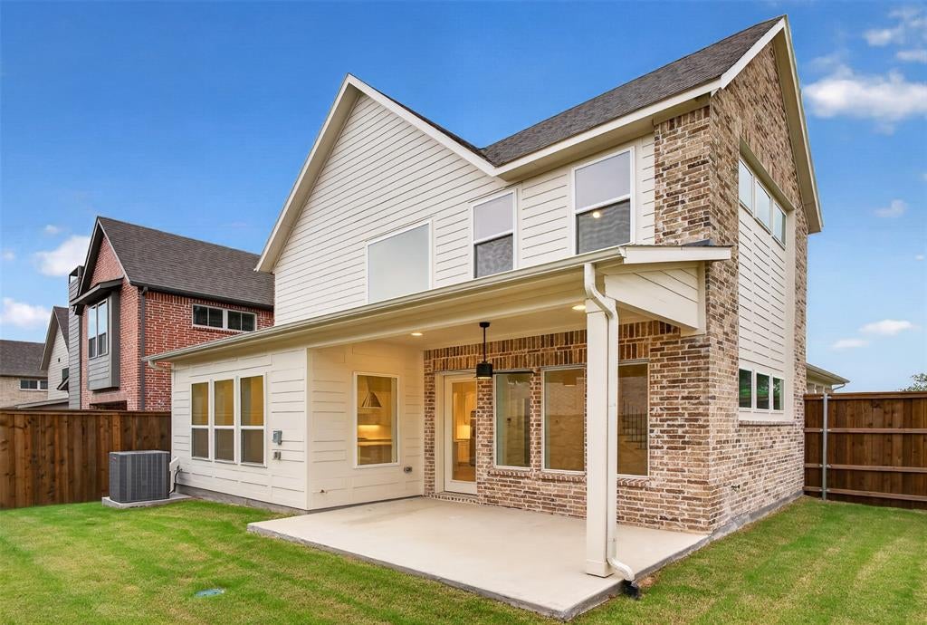 9676 Mav Ln, Dallas, TX 75238
