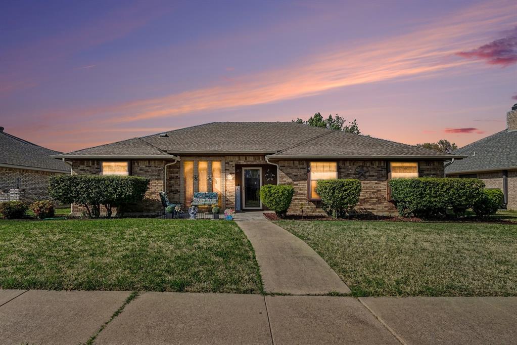 217 Faircrest Dr, Garland, TX 75040