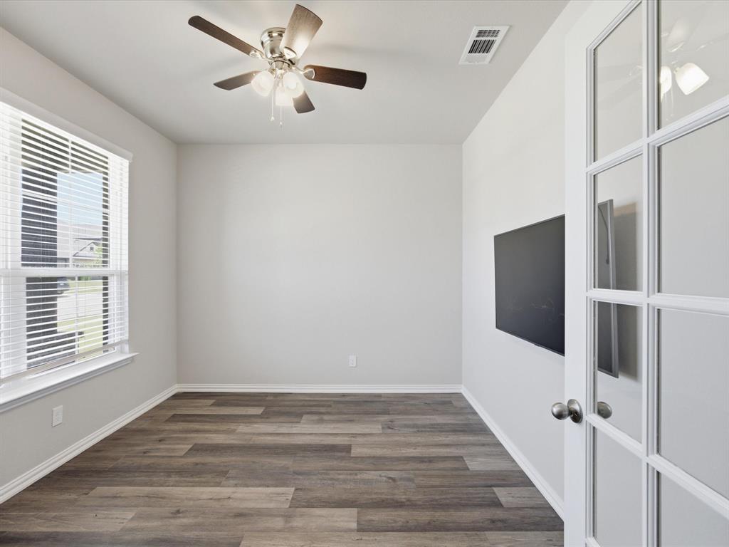 812 Taliaferro Trl, Springtown, TX 76082 photo