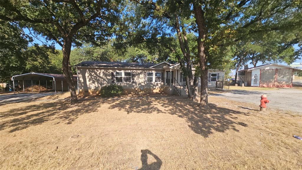 100 Live Oak St, Sanctuary, TX 76020