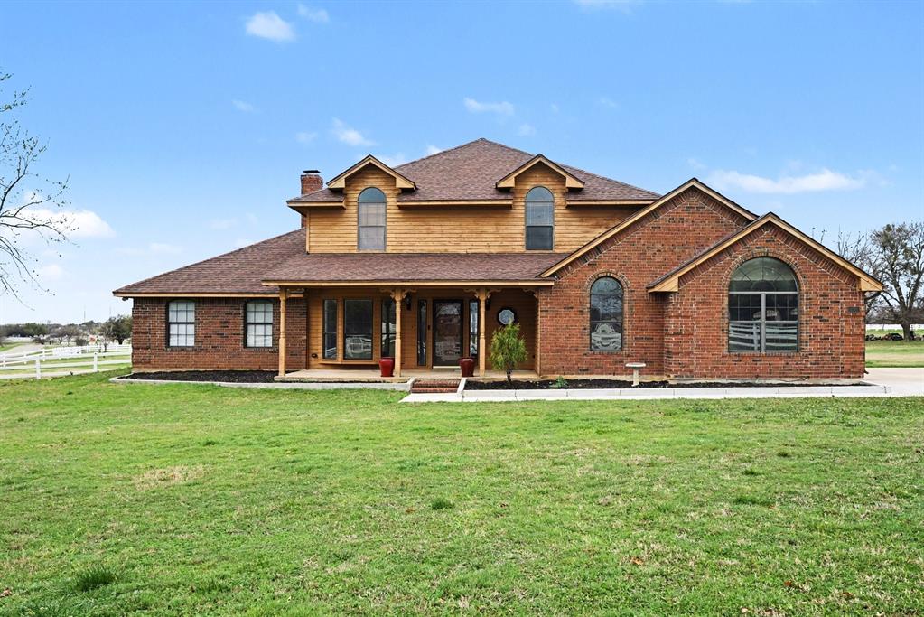 10101 Round Hill Rd, Fort Worth, TX 76131