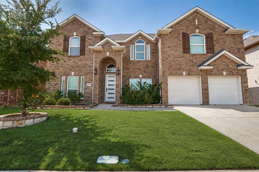 200 Ravenel St, Glenn Heights, TX 75154