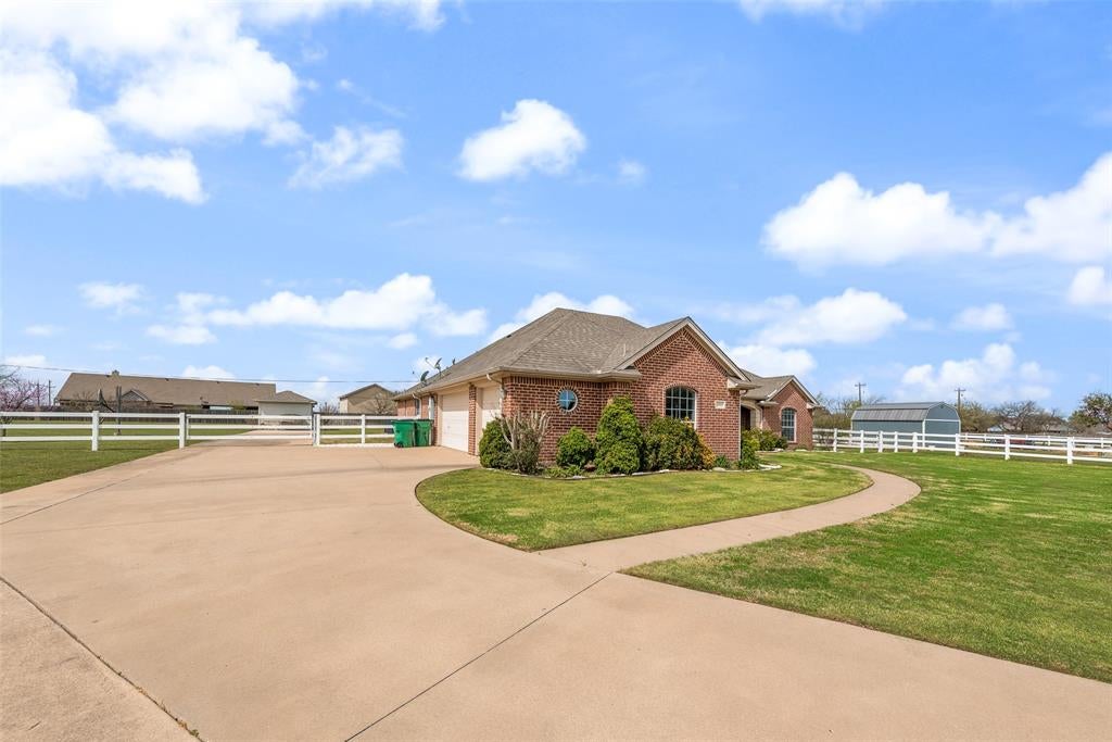 14001 Oak Bark Dr, Haslet, TX 76052