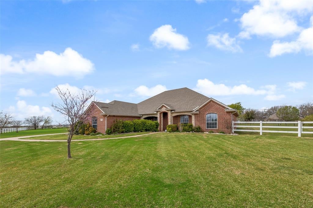 14001 Oak Bark Dr, Haslet, TX 76052 photo
