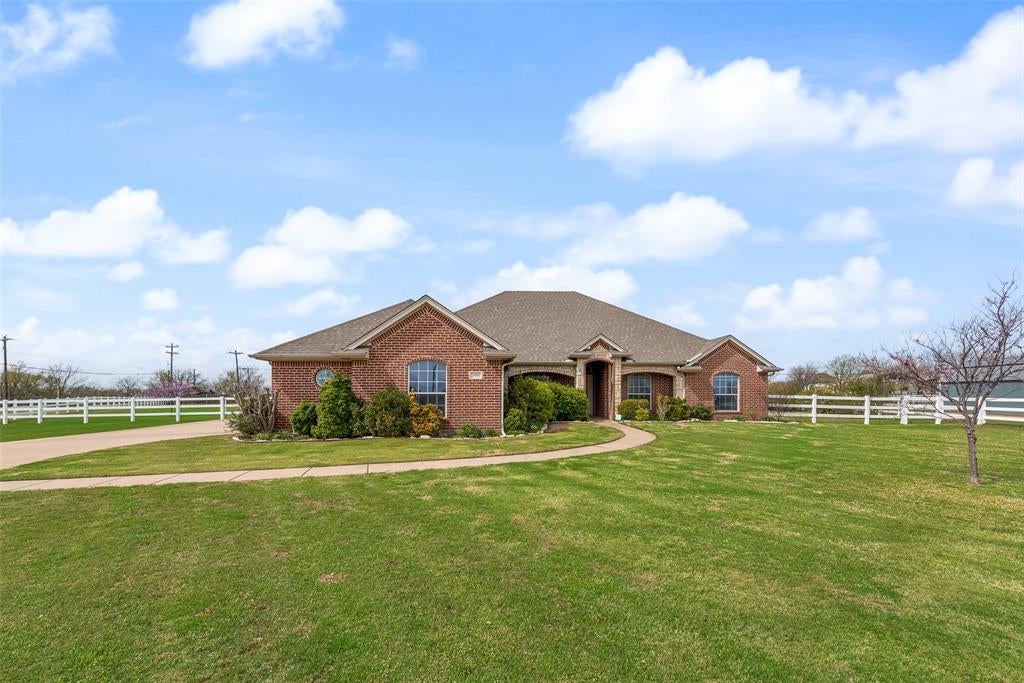 14001 Oak Bark Dr, Haslet, TX 76052 photo