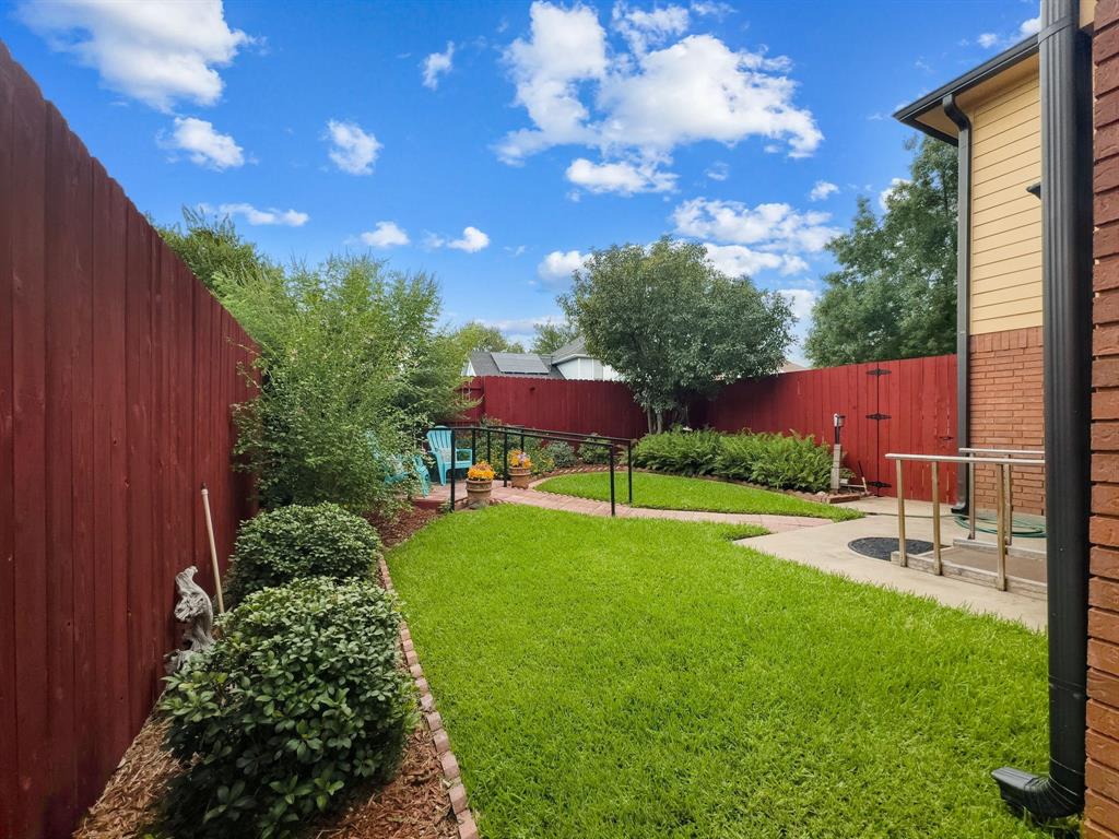 2116 Cannes Dr, Carrollton, TX 75006 photo