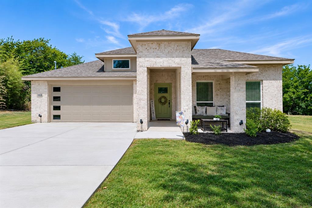 1420 Marshall St, Greenville, TX 75401