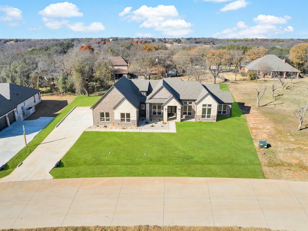 2416 Candlestick Dr, Granbury, TX 76049 photo