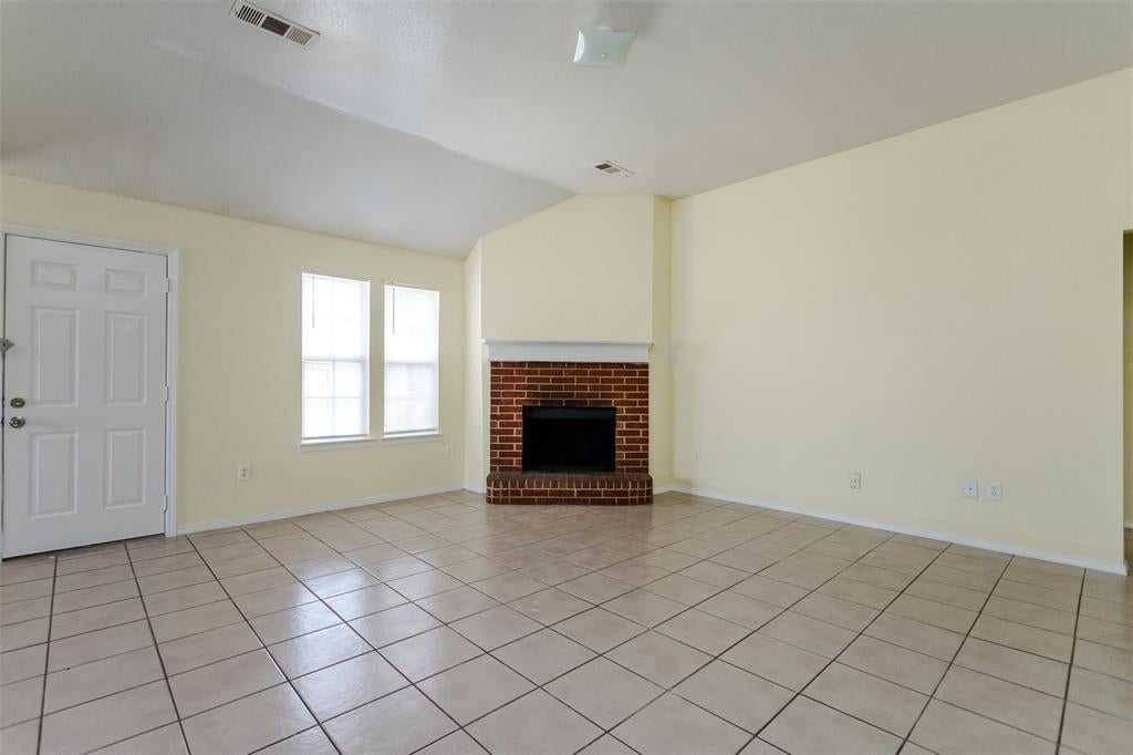 1015 Balkan Dr, Lancaster, TX 75134 photo