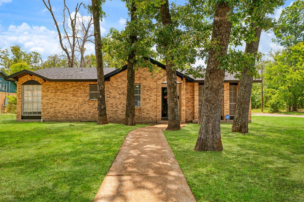 3545 Houston St, Paris, TX 75460