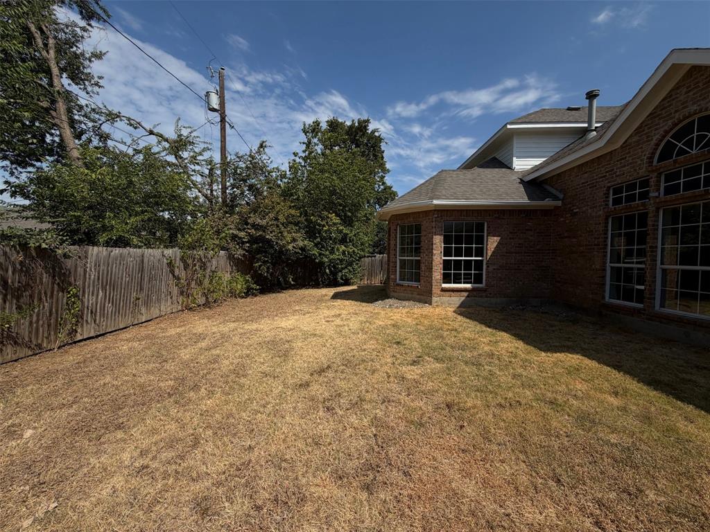 1803 High Meadow St, Glenn Heights, TX 75154 photo