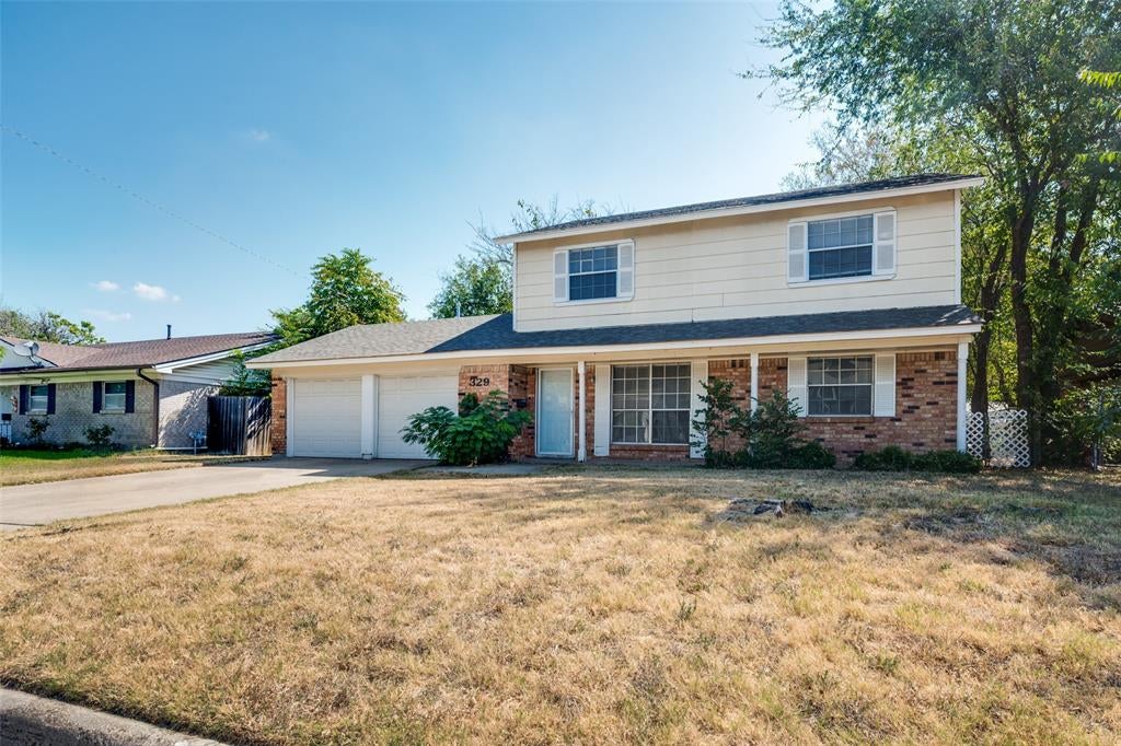 329 Deer Creek Rd, Everman, TX 76140