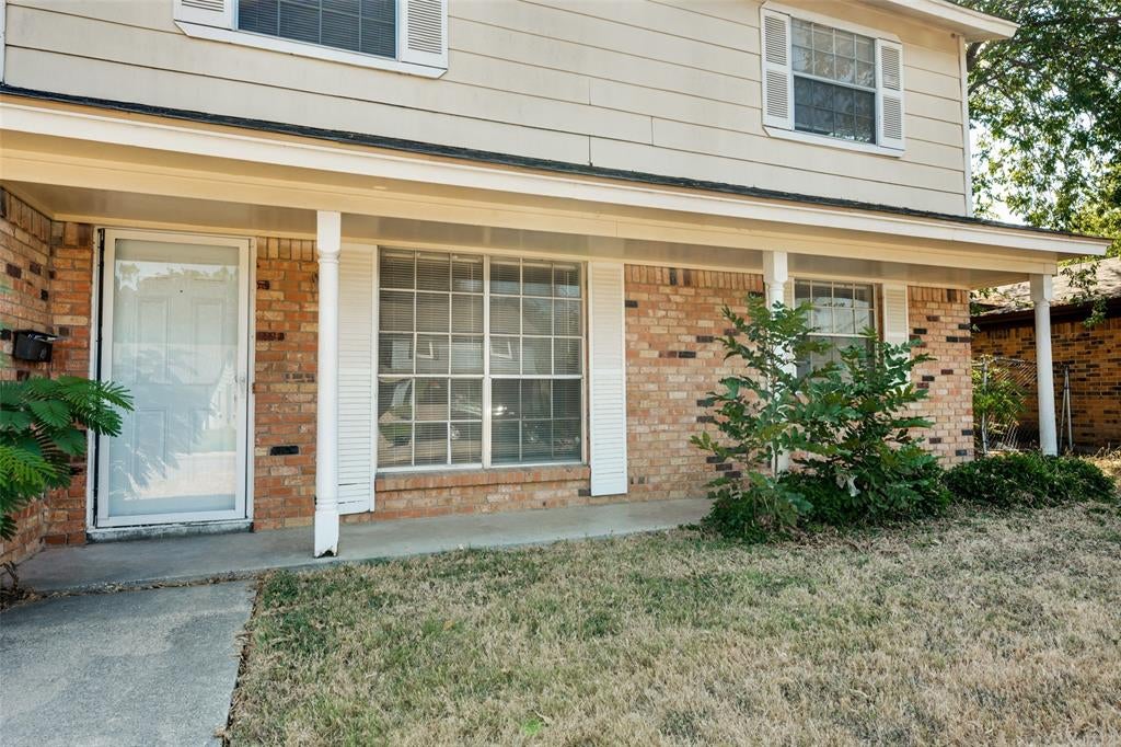 329 Deer Creek Rd, Everman, TX 76140 photo