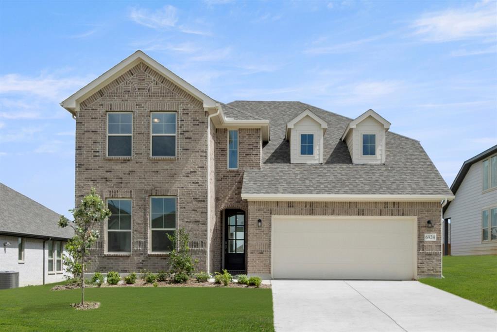 1327 Ackerman St, Royse City, TX 75189