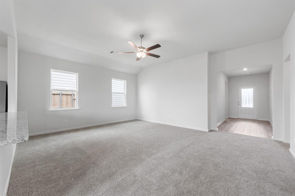 945 Cawthorne Trl, Fort Worth, TX 76108 photo