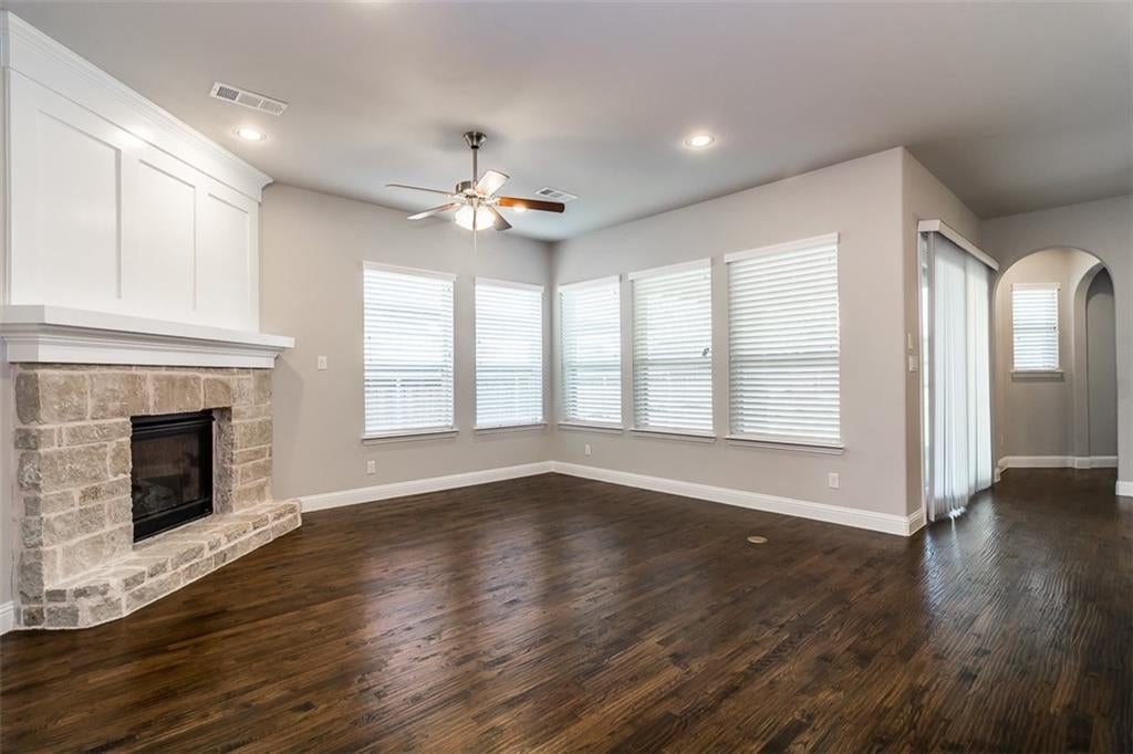 852 Sweet Iron Rd, Frisco, TX 75036 photo