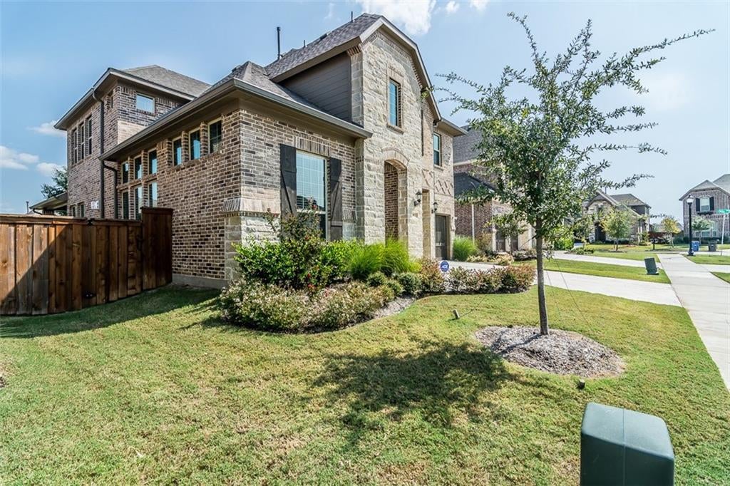 852 Sweet Iron Rd, Frisco, TX 75036 photo