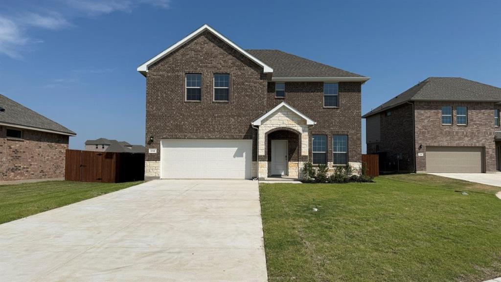 312 Gallant Man Ct, Granbury, TX 76049
