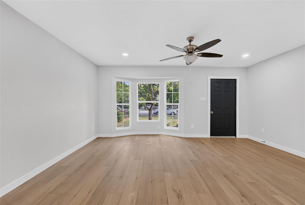 2607 W Lovers Ln, Dallas, TX 75235 photo