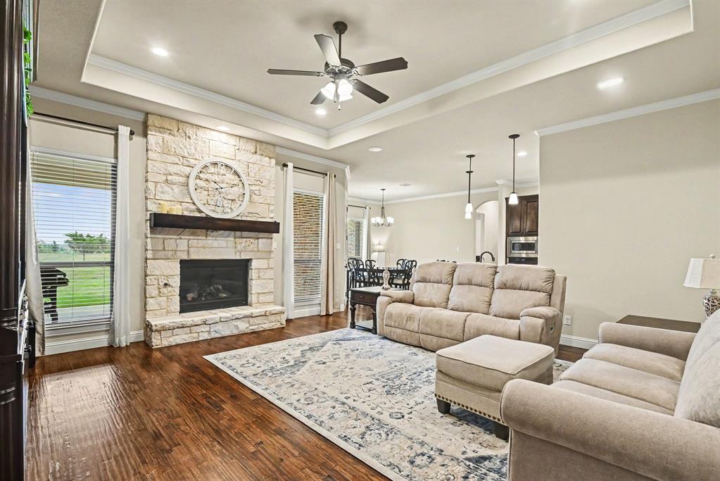 1019 Kingsley Ct, Weatherford, TX 76087