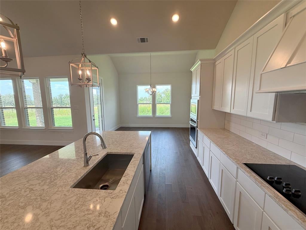 1300 Green Rdg, Weatherford, TX 76085 photo