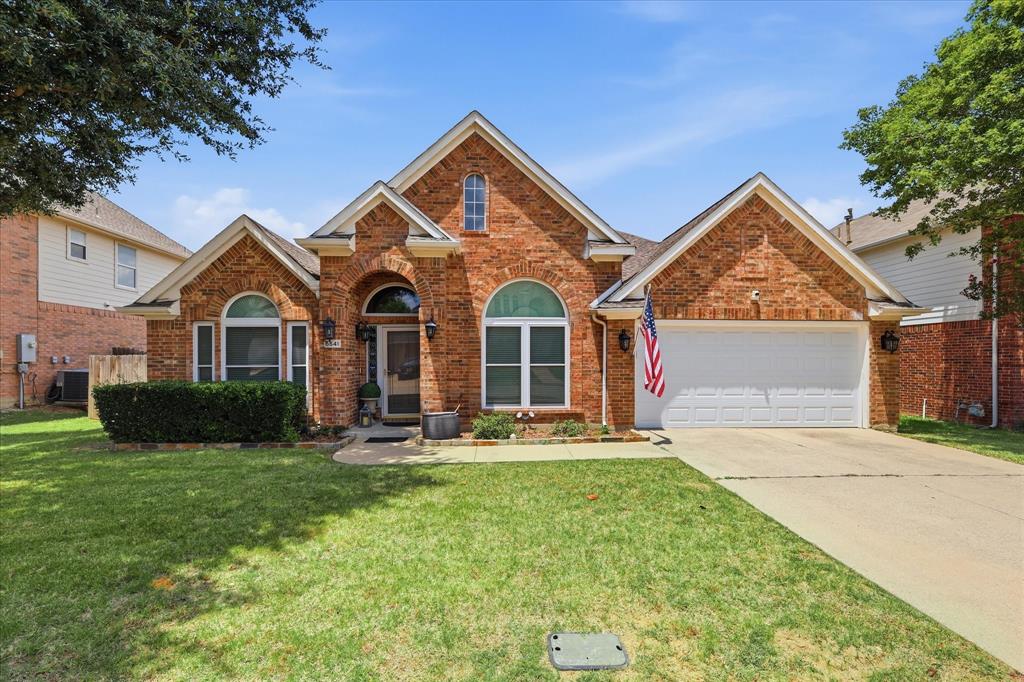 5541 Cranberry Dr, Fort Worth, TX 76137