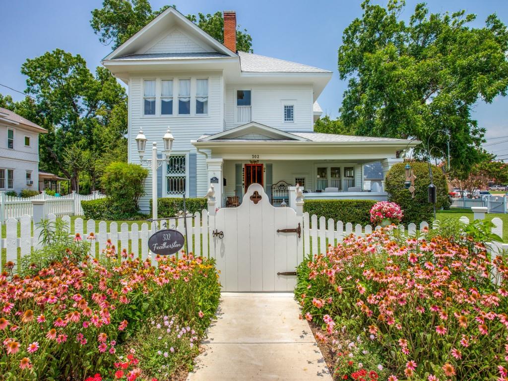 302 Featherston St, Cleburne, TX 76033