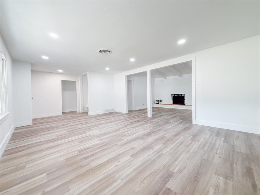 5808 Wales Ave, Fort Worth, TX 76133 photo