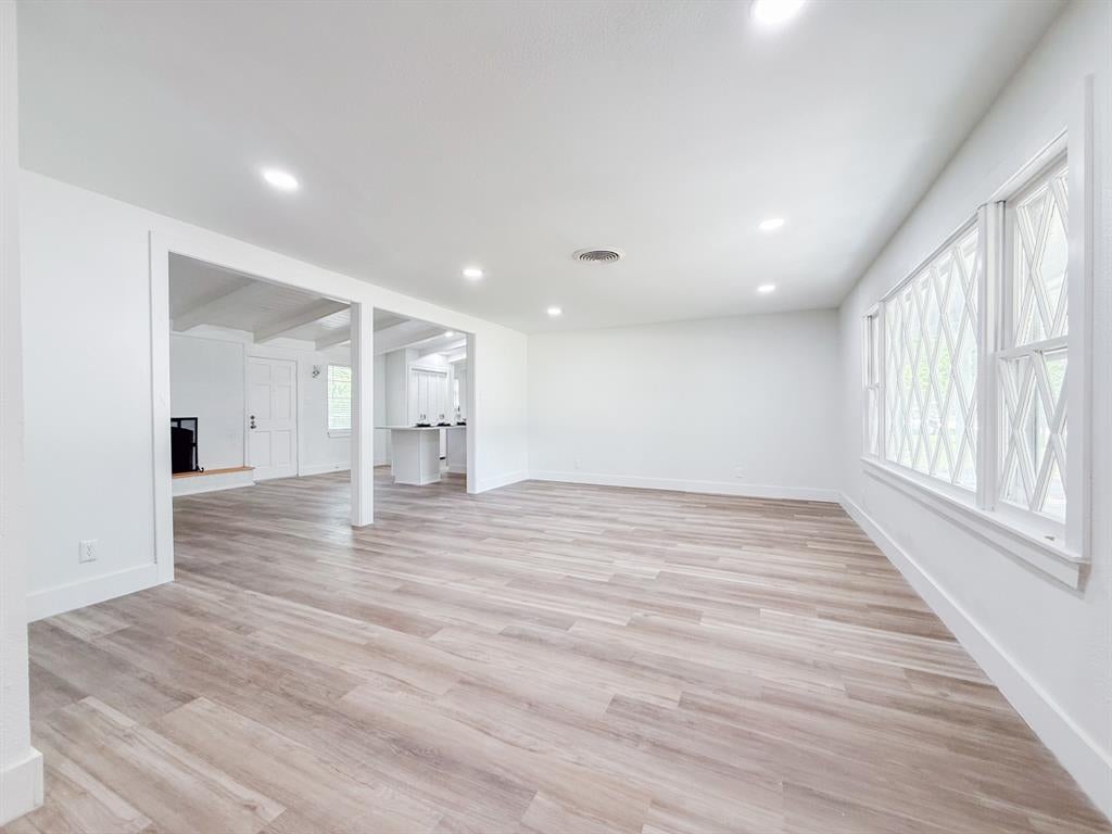 5808 Wales Ave, Fort Worth, TX 76133 photo