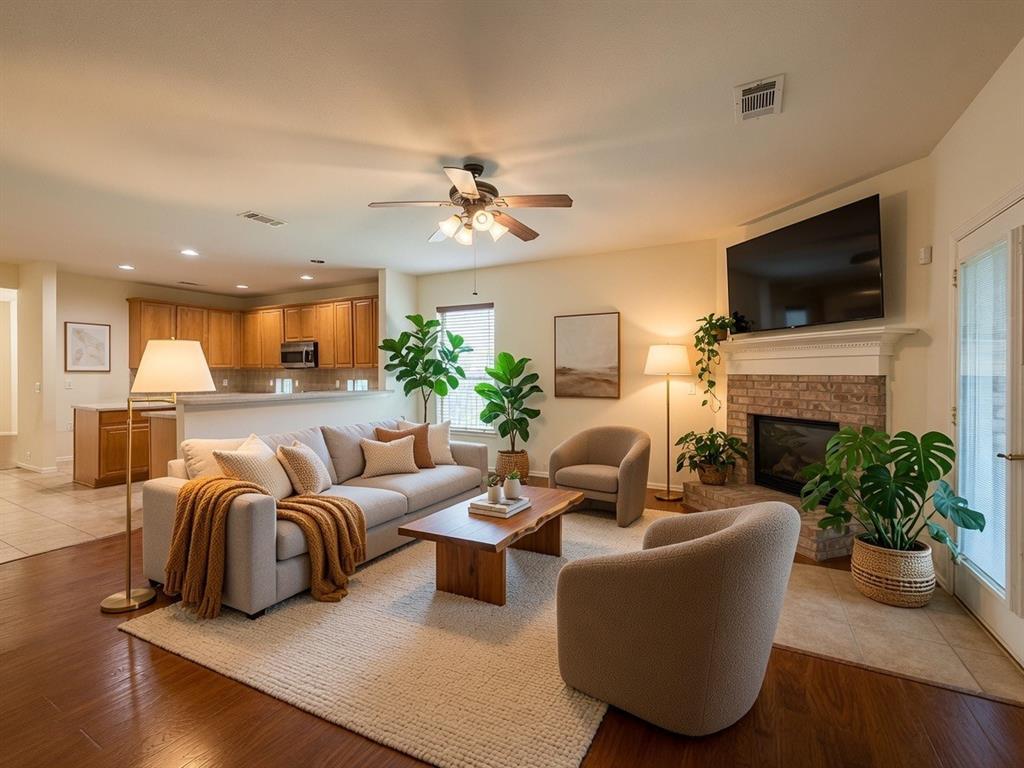 6820 Algarve Dr, Denton, TX 76210 photo