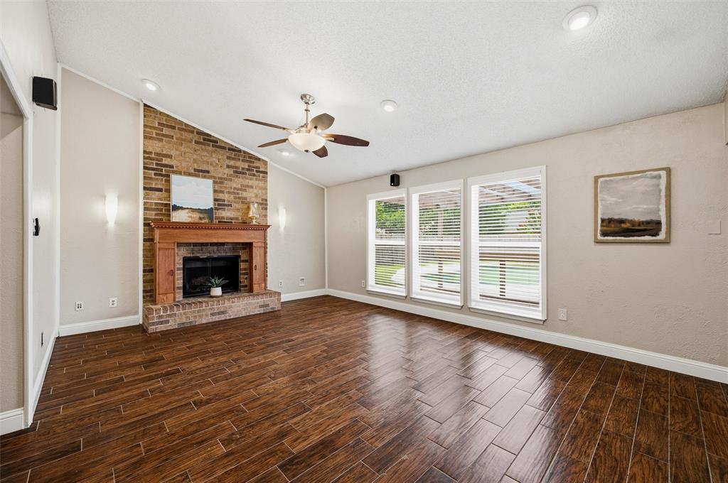 2713 Riviera Dr, Garland, TX 75040 photo