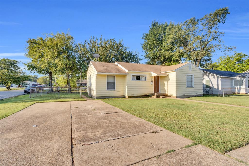 202 W Wheatland Rd, Duncanville, TX 75116 photo