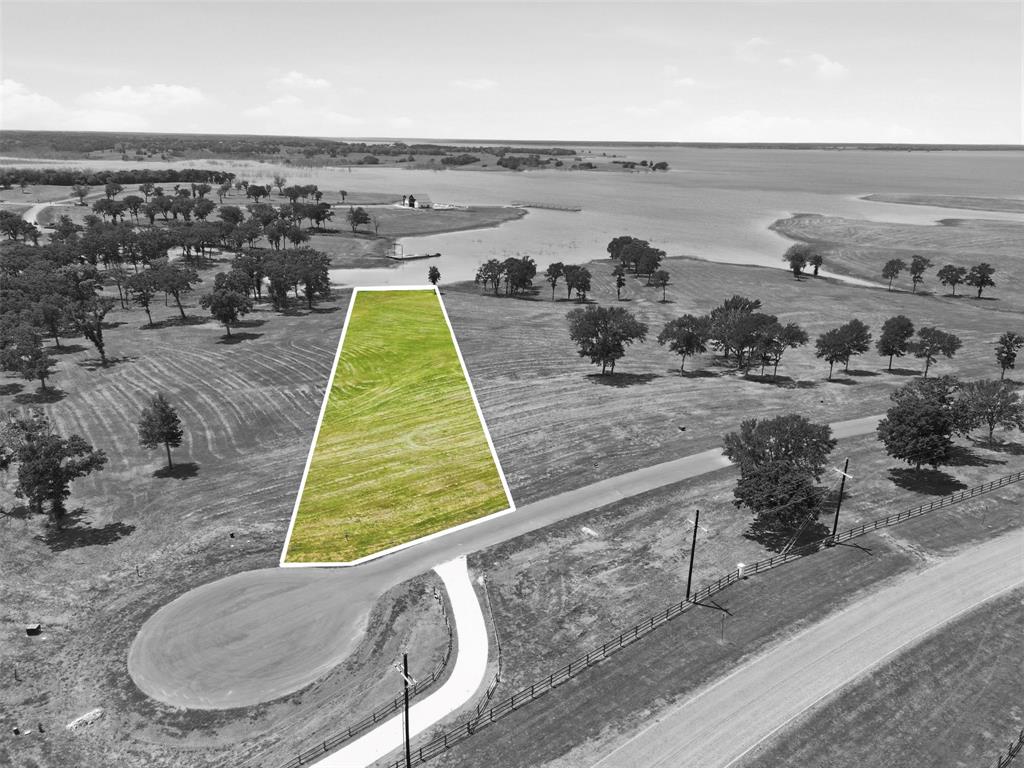 215 Lakeshore Terrace, Windom, TX 75492 photo