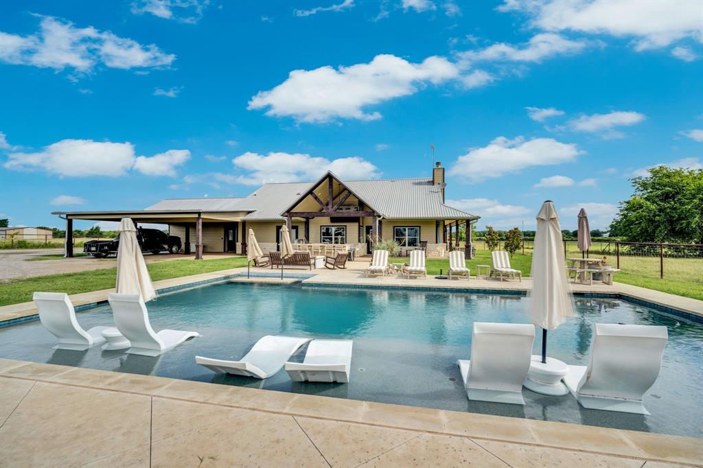 61 Rockett Ln, Pecan Hill, TX 75154 photo