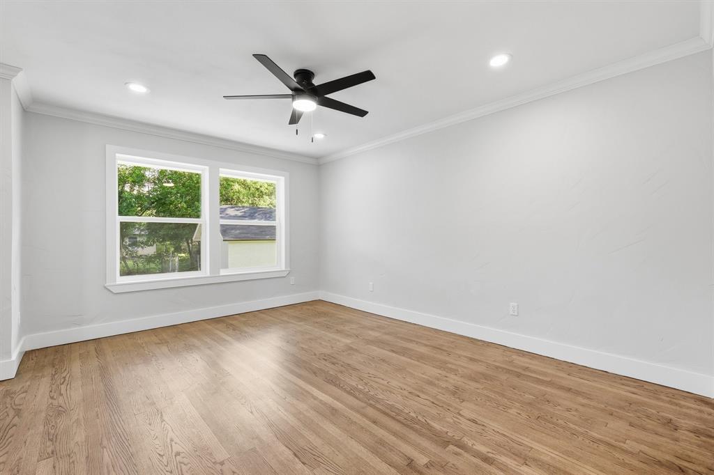 385 Crockett, Lewisville, TX 75057 photo