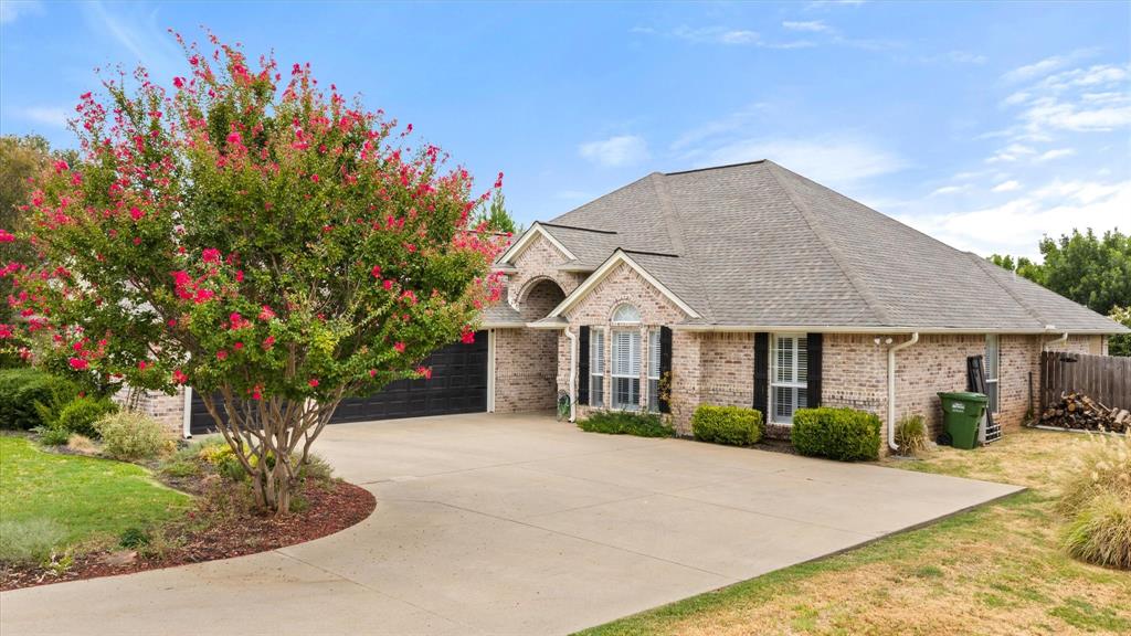 313 Casas De North St, Granbury, TX 76049 photo