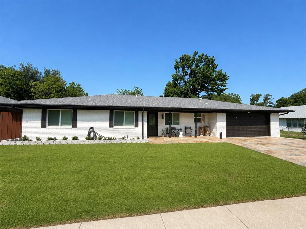 436 Ball St, Grapevine, TX 76051