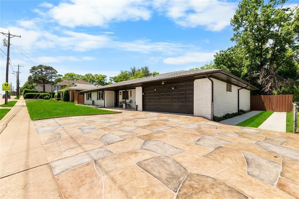 436 Ball St, Grapevine, TX 76051 photo