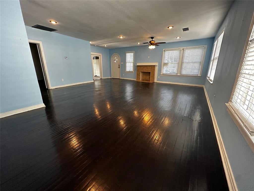 1009 E Humbolt St, Fort Worth, TX 76104 photo